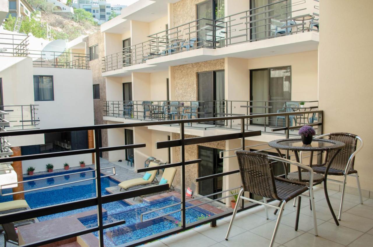 Pedregal Suites - Marina And Downtown Cabo San Lucas Buitenkant foto